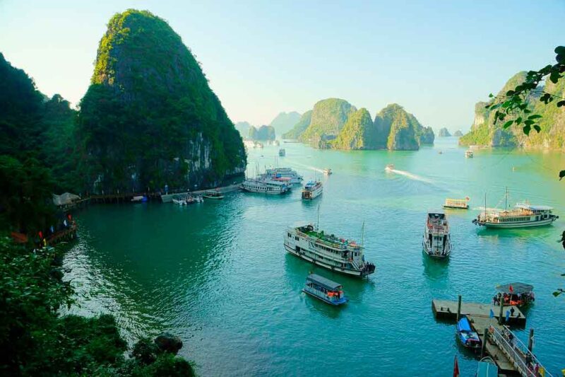 Baía de Halong: guia para a maravilha natural no Sudeste Asiático