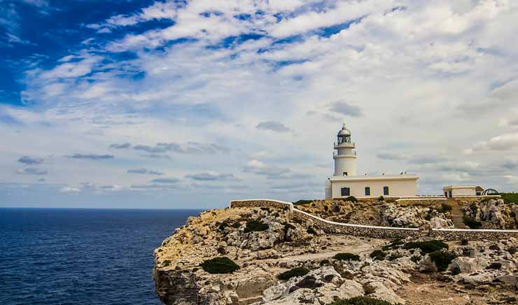 Menorca: onde fica, quando ir, mapa, o que fazer e roteiro pela ilha