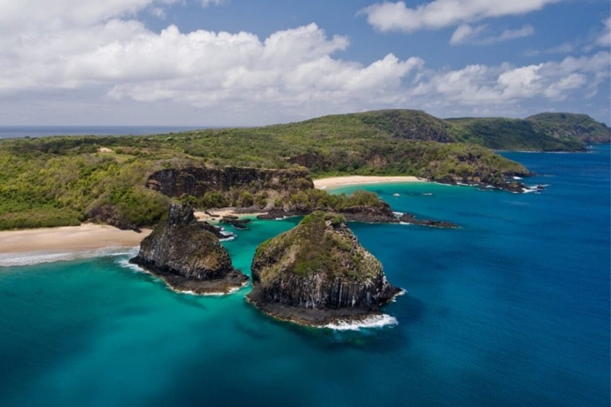 Onde fica Fernando de Noronha: veja em qual estado fica e o que fazer nesse destino paradisíaco