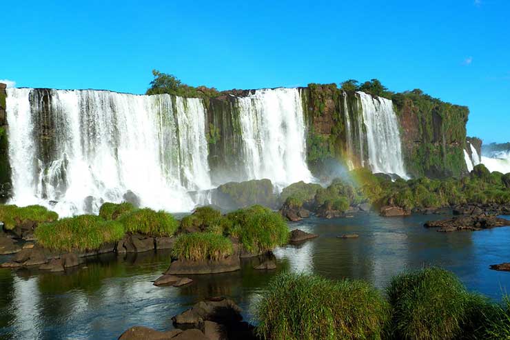Cataratas do Iguaçu: veja aqui onde fica, como encontrar hotéis e pontos turísticos