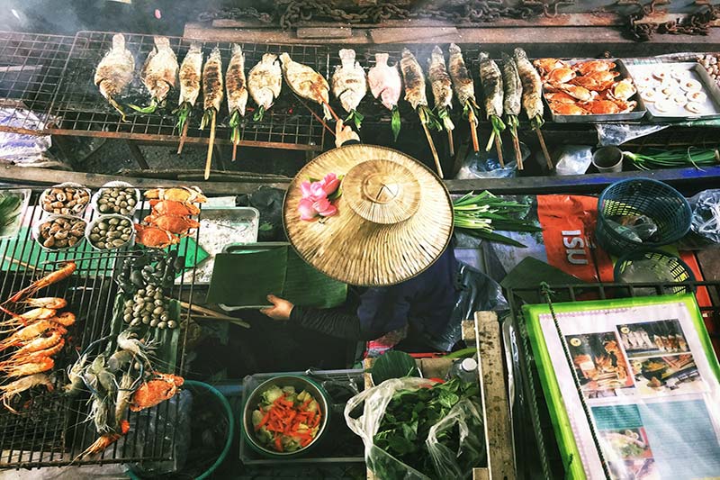 Comida de rua da Tailândia: veja o que provar durante a sua visita!