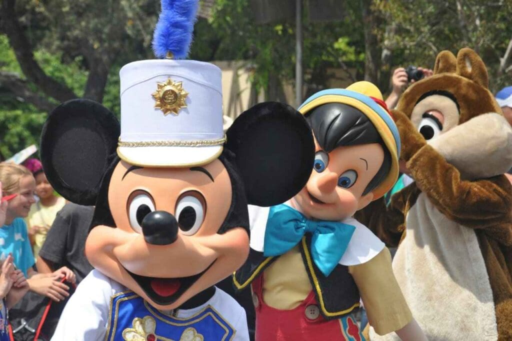 Foto de mascotes da Disney